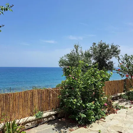 Ferienhaus Blue Fox 1 *